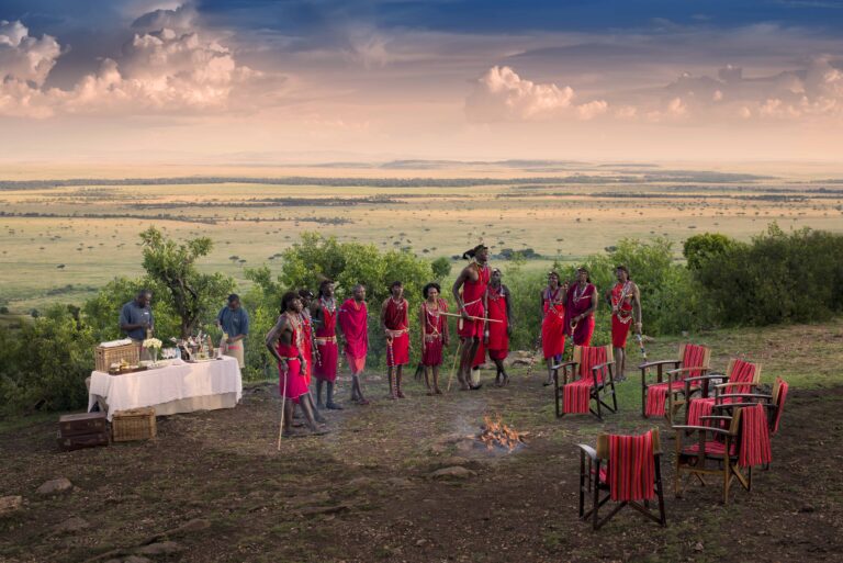 PHR_NBOBBMaasai-dance-sundowners-andBeyond-Bateleur-CampMaasai-dance-sundowners-andBeyond-Bateleur-Camp_WEB-READY